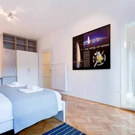 Slovenska Street Apartment *
